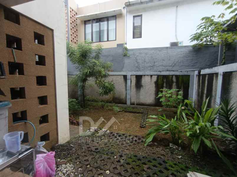 dijual rumah di discovery bintaro