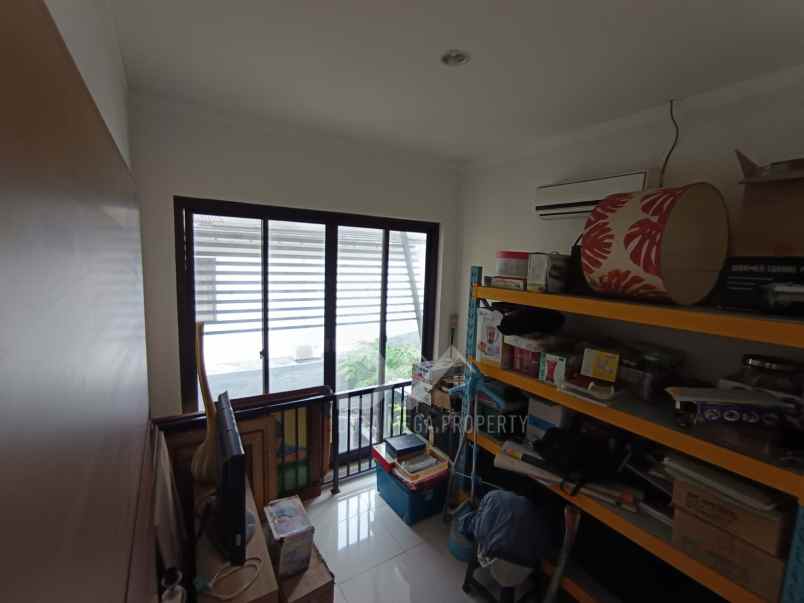 dijual rumah di discovery bintaro