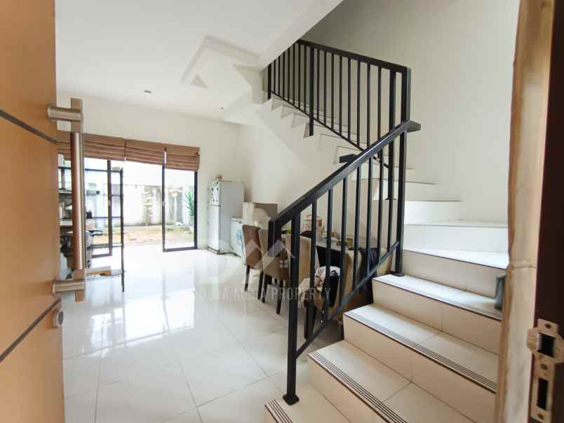 dijual rumah di discovery bintaro