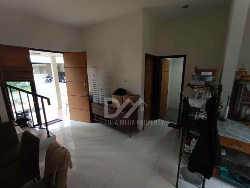 dijual rumah di discovery bintaro