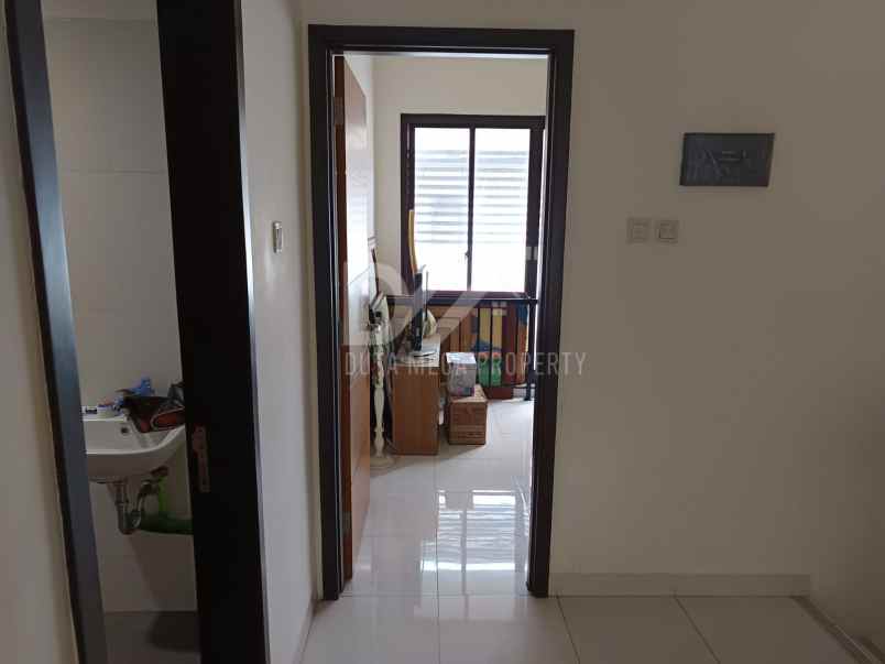 dijual rumah di discovery bintaro