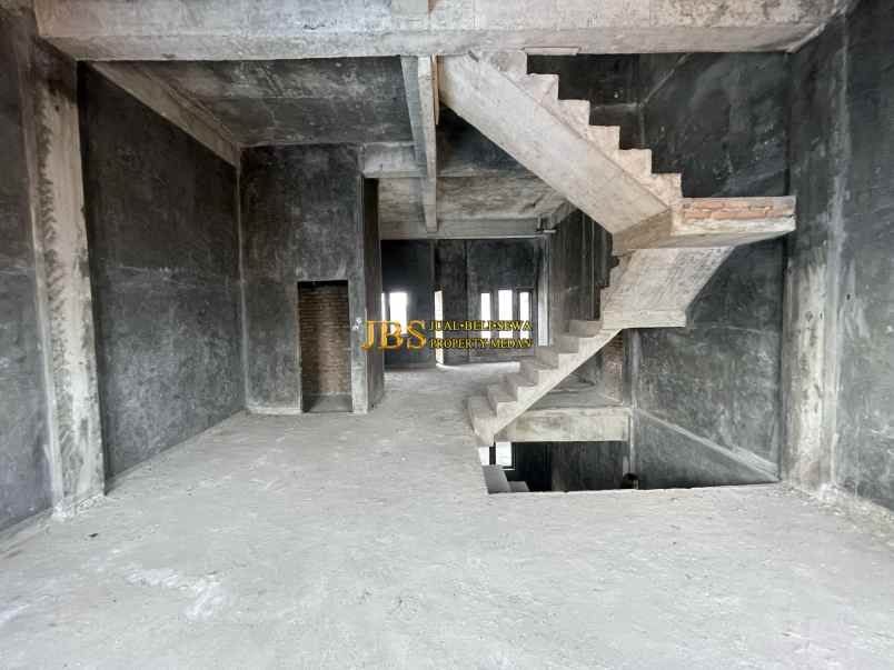 dijual rumah di komplek pandan hijau residence medan