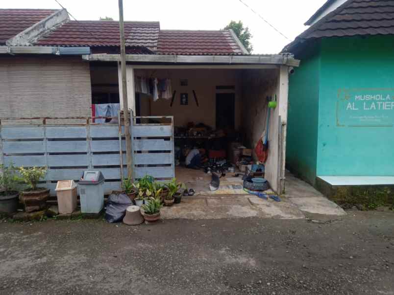dijual rumah di perumahan pesona ciater