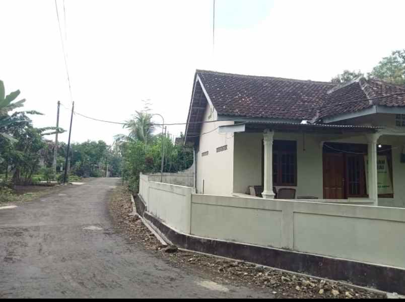 dijual rumah di piyaman ngerboh wonosari