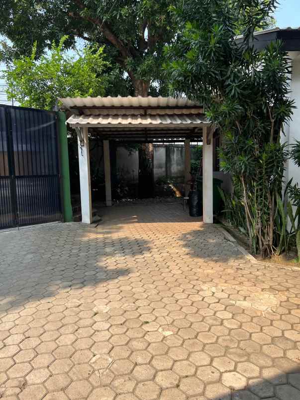 dijual rumah di pondok ranji ciputat timur