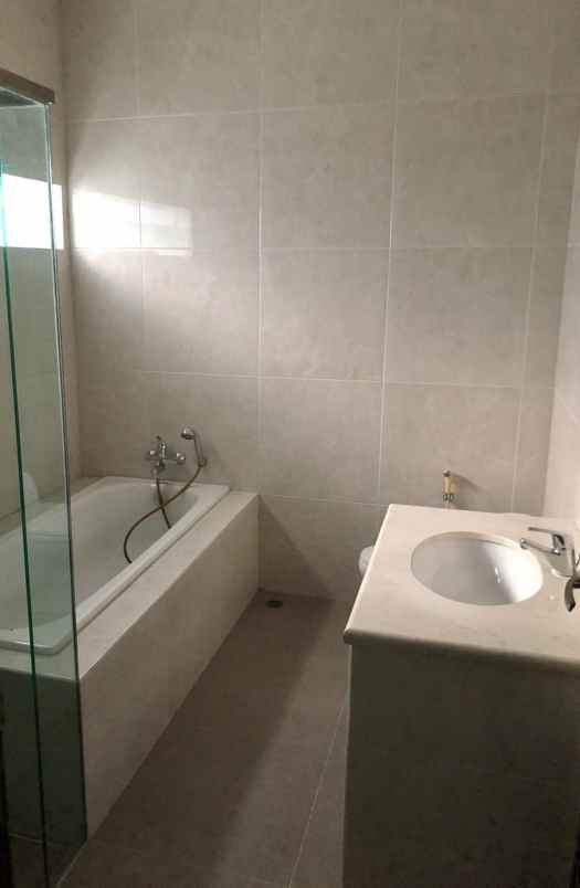 dijual rumah diamond hill citraland