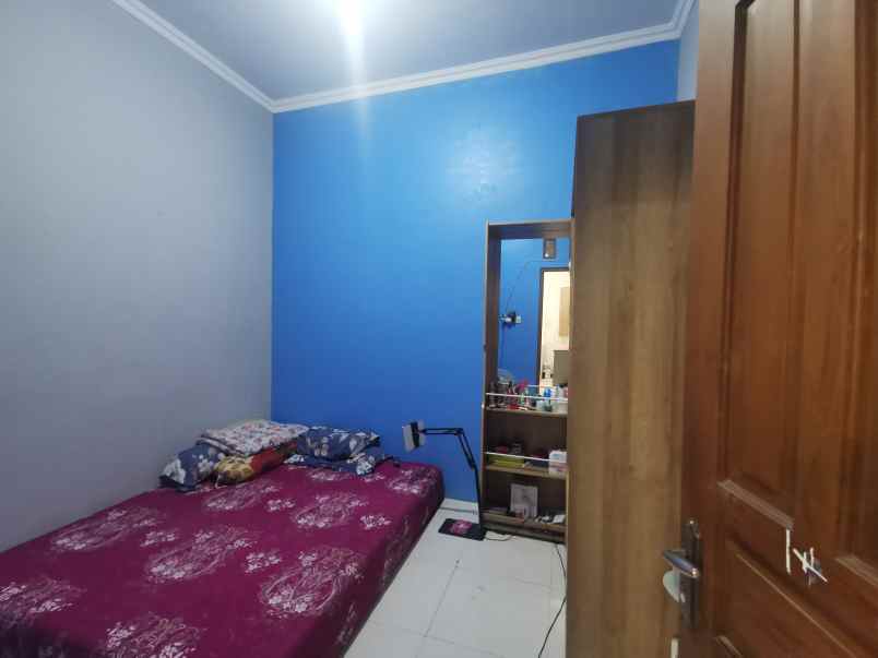 dijual rumah dk pabrik wirun mojolaban