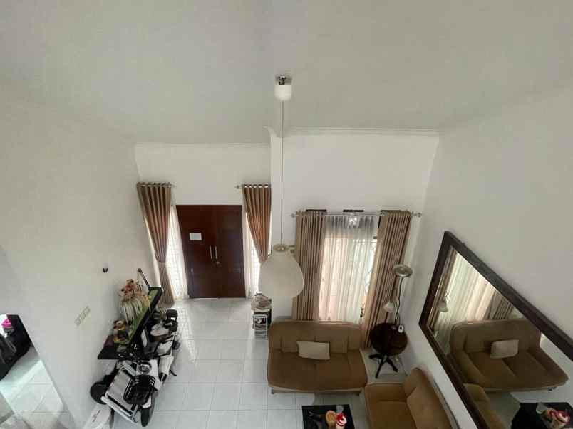 dijual rumah duren sawit