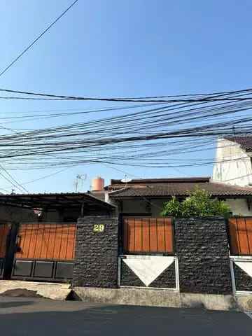 dijual rumah duren sawit