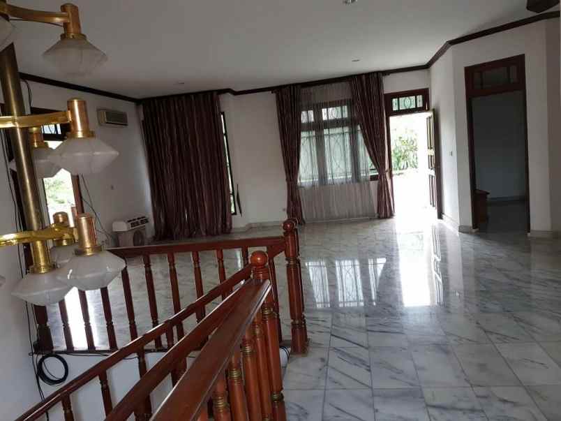 dijual rumah eramas