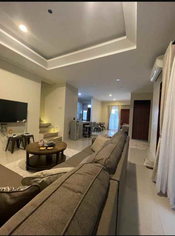 dijual rumah full furnish di ciwaruga bandung