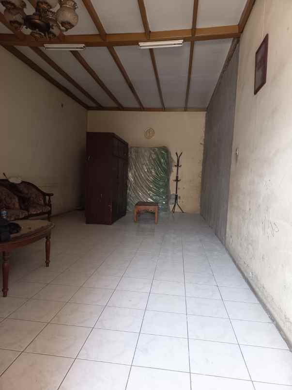 dijual rumah galaxy