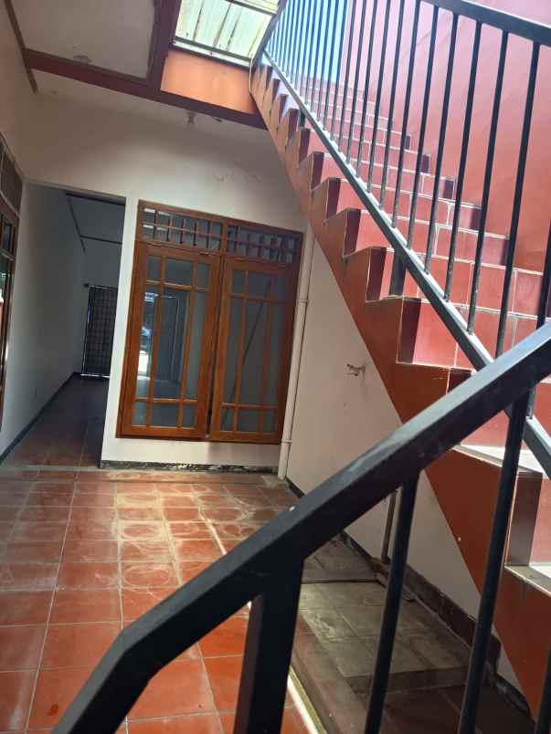 dijual rumah galaxy