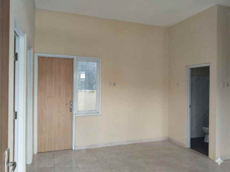 dijual rumah grafika banyumanik