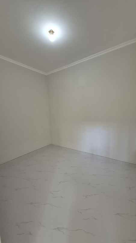 dijual rumah grand semanggi