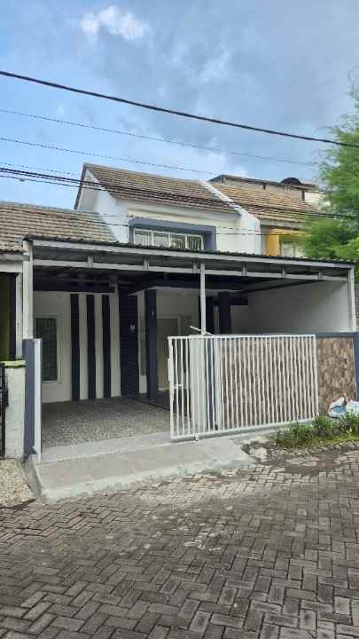 dijual rumah grand semanggi