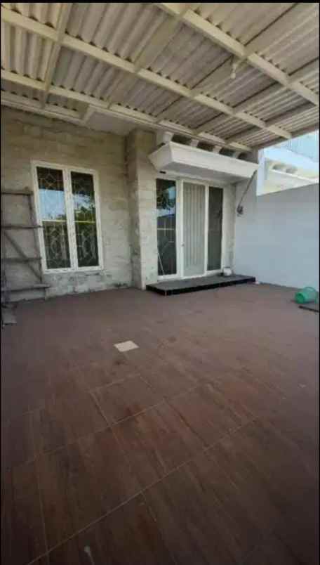 dijual rumah green lake