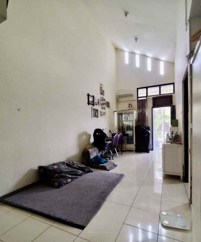 dijual rumah greenara
