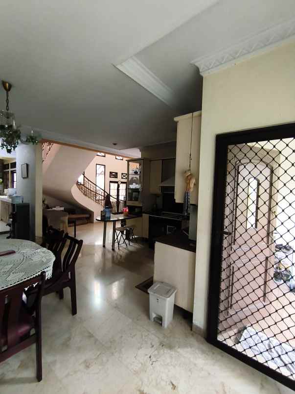 dijual rumah griya bintara indah blok