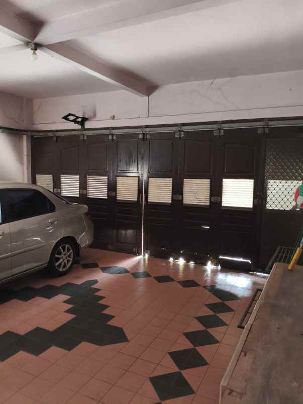 dijual rumah griya bintara indah blok