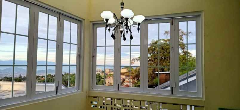 dijual rumah griya cihanjuang cimahi