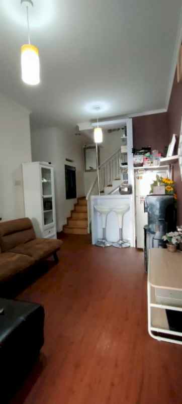 dijual rumah griya cihanjuang cimahi