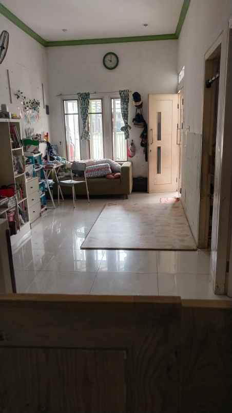 dijual rumah griya hintara indah