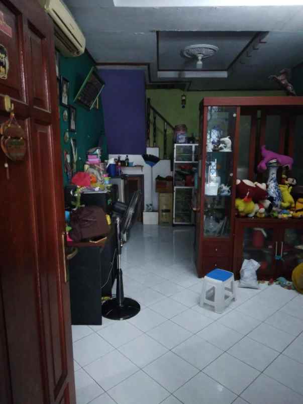 dijual rumah harapan indah