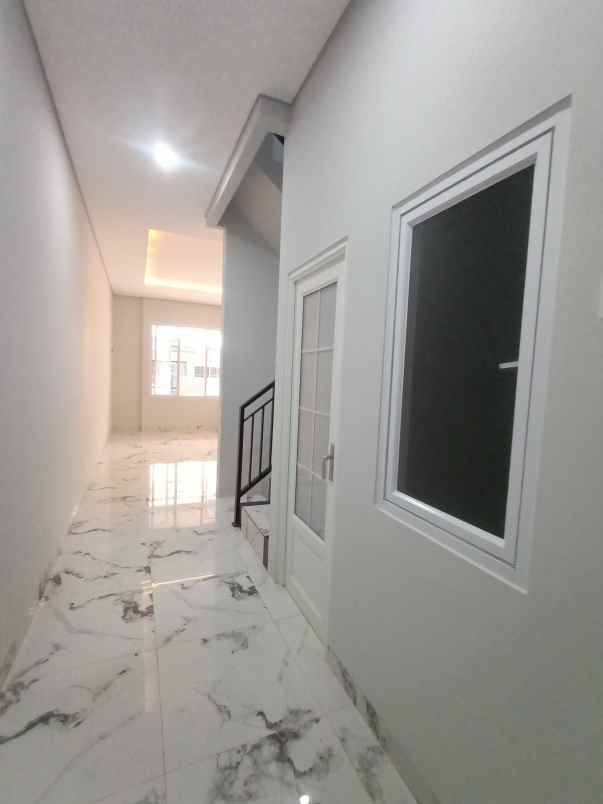 dijual rumah imperial gading jakarta utara