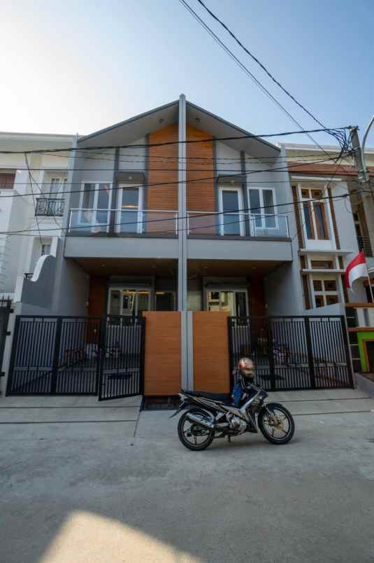 dijual rumah imperial gading jakarta utara