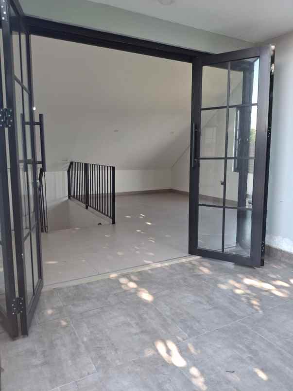 dijual rumah jagakarsa