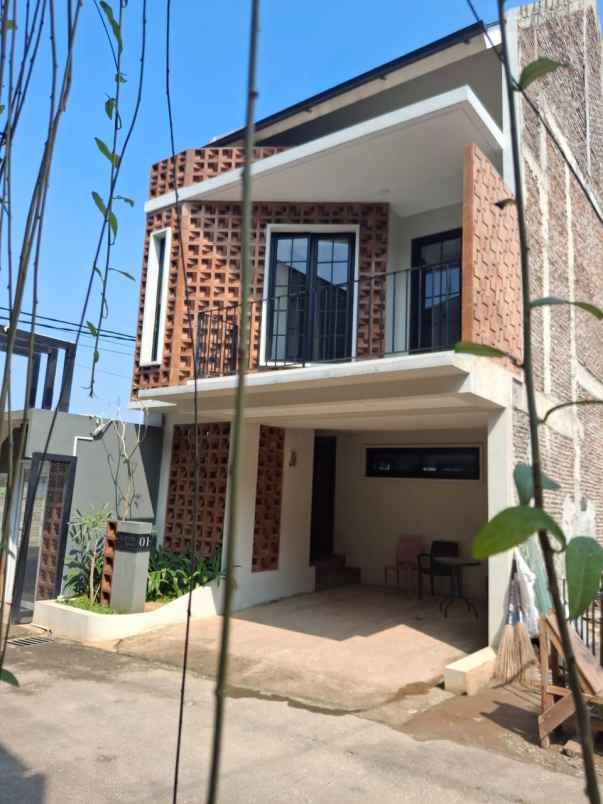 dijual rumah jagakarsa