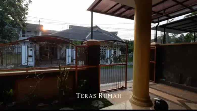 dijual rumah jalan bunga bunga suhat