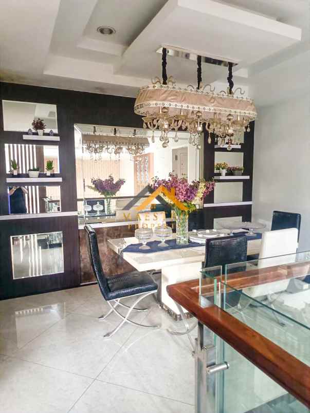 dijual rumah jalan bunga tanjung xi medan selayang