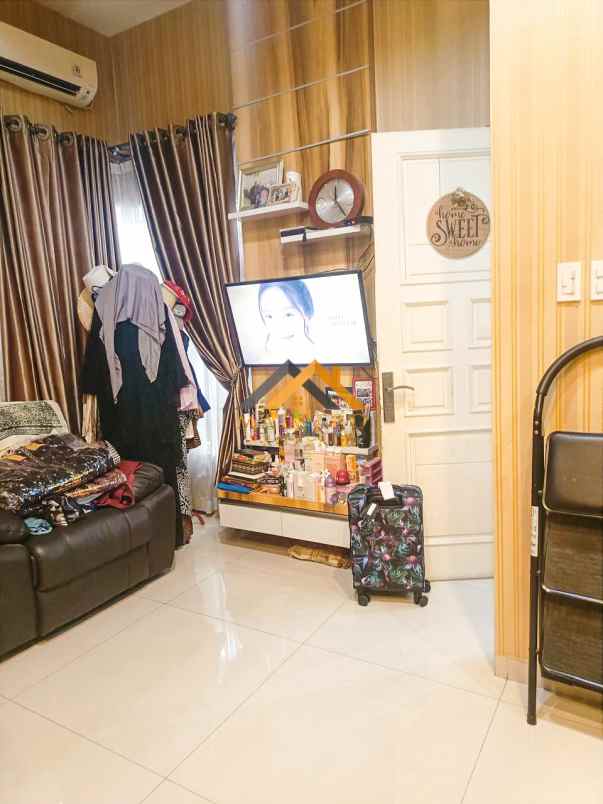 dijual rumah jalan bunga tanjung xi medan selayang