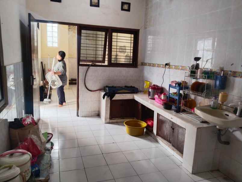dijual rumah jalan nangka utara