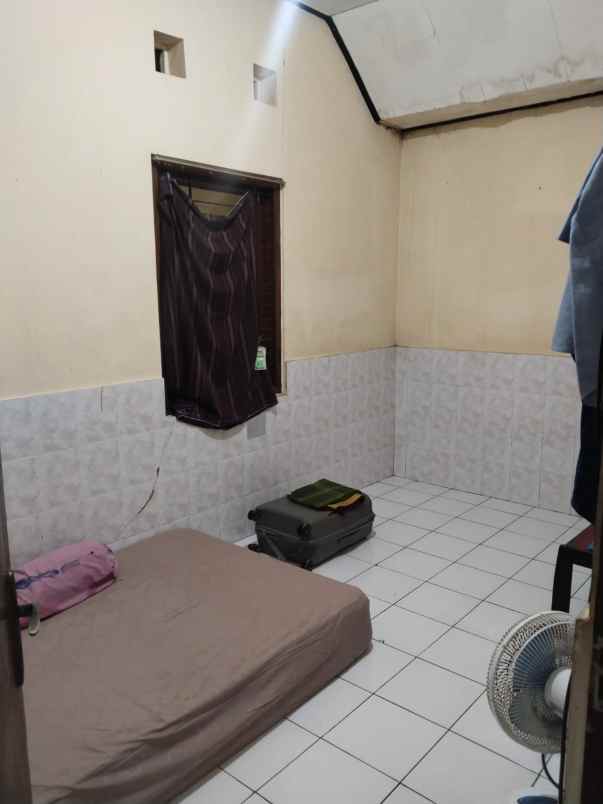dijual rumah jalan nangka utara