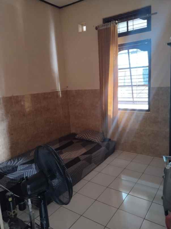 dijual rumah jalan nangka utara