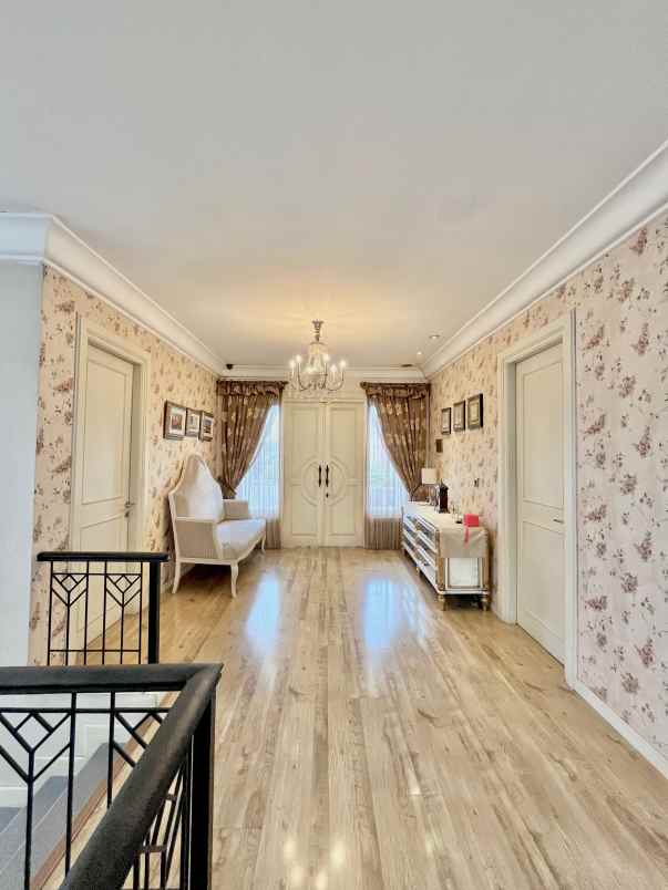 dijual rumah jalan prapen indah