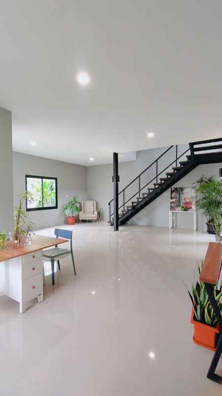 dijual rumah jalan raya ciater bsd serpong