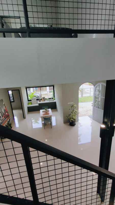 dijual rumah jalan raya ciater bsd serpong