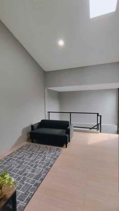 dijual rumah jalan raya ciater bsd serpong