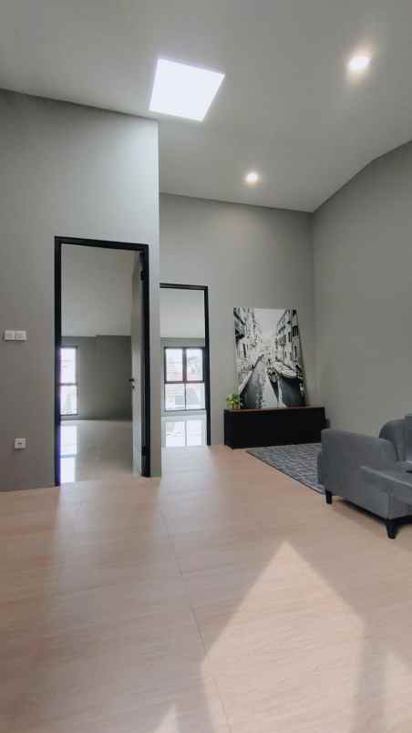 dijual rumah jalan raya ciater bsd serpong