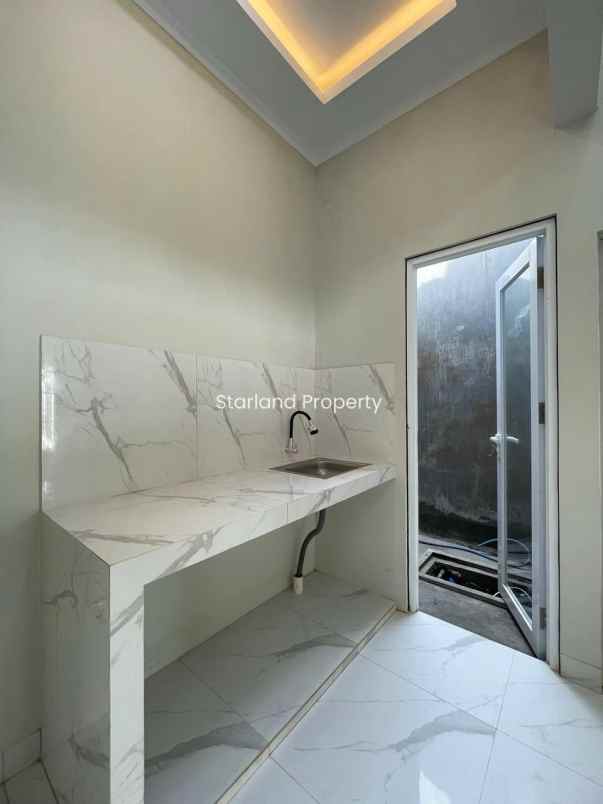 dijual rumah jalan raya ciputat