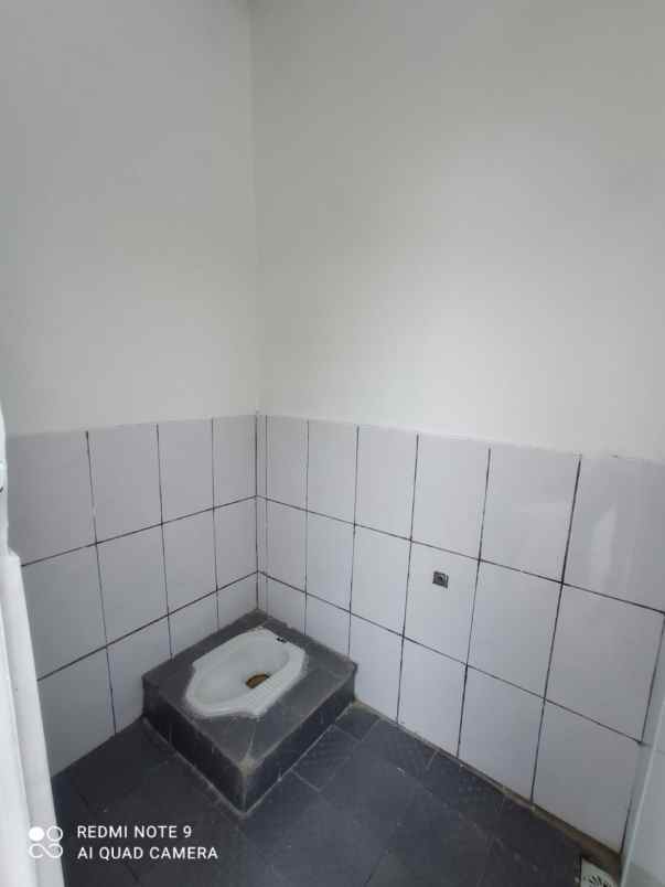 dijual rumah jalan raya megu cisoka