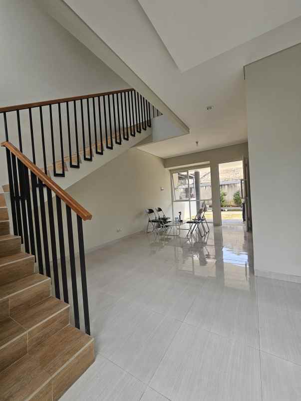 dijual rumah jalan rinan ilyas kukusan