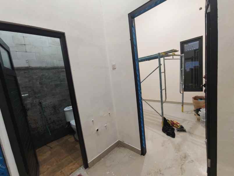 dijual rumah jambangan