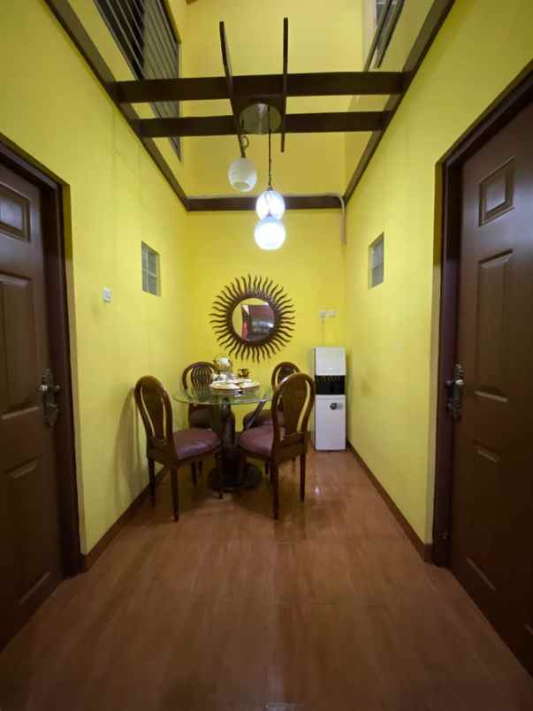 dijual rumah janur asri