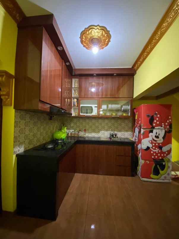 dijual rumah janur asri