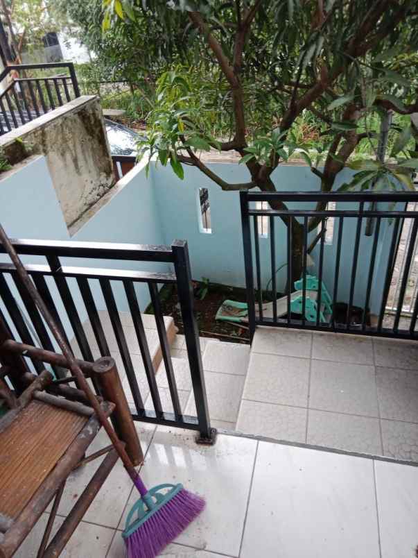 dijual rumah jatihandap